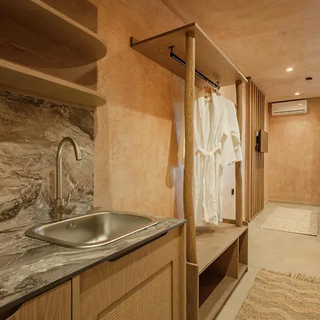 Aparthotel Salud Ierissos