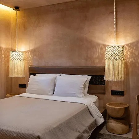 Salud Aparthotel