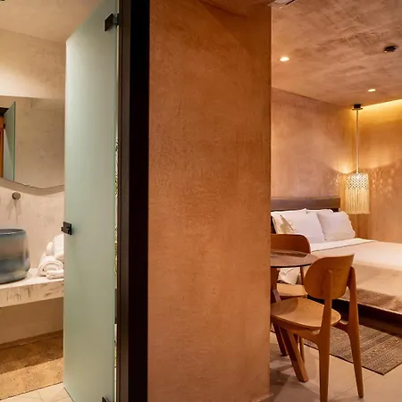 Salud Aparthotel 4*