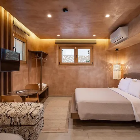 Salud Aparthotel 4*